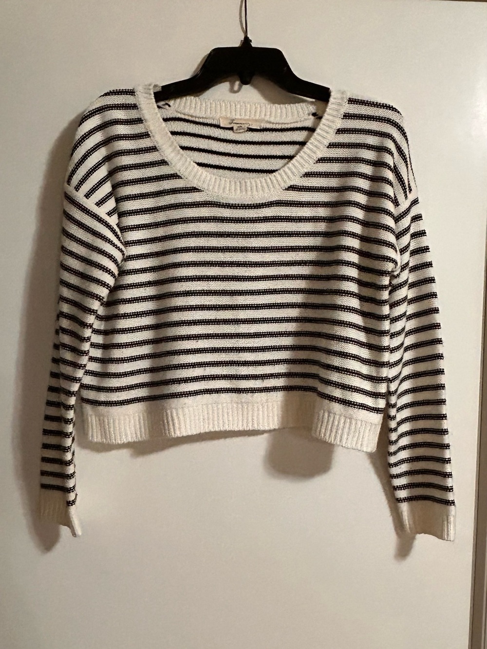 Forever 21 Black & White Striped Cropped Sweater